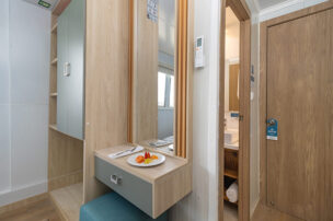 Double Cabin