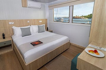 Deckplans & Cabins