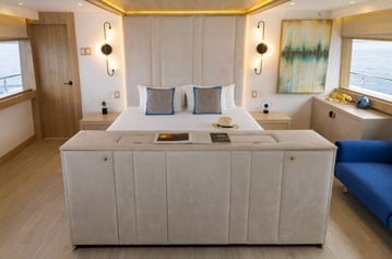 Deckplans & Cabins