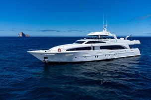 Grand Majestic Yacht