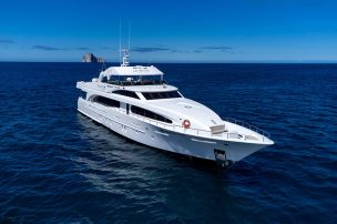 Grand Majestic Yacht
