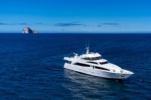 Grand Majestic Yacht