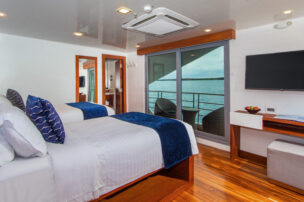 Infinity Twin Cabin