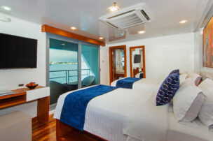 Infinity Twin Cabin