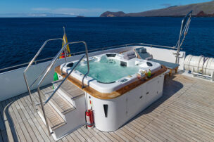 NP Sun Deck